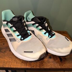 Adidas Alphatorsion M running shoe